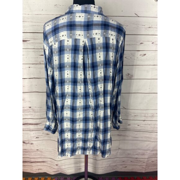 Cato Blue White Hi Low Plaid‎ Long Roll Tab Sleeve Comfy Coastal Grandma Popover - Picture 3 of 8